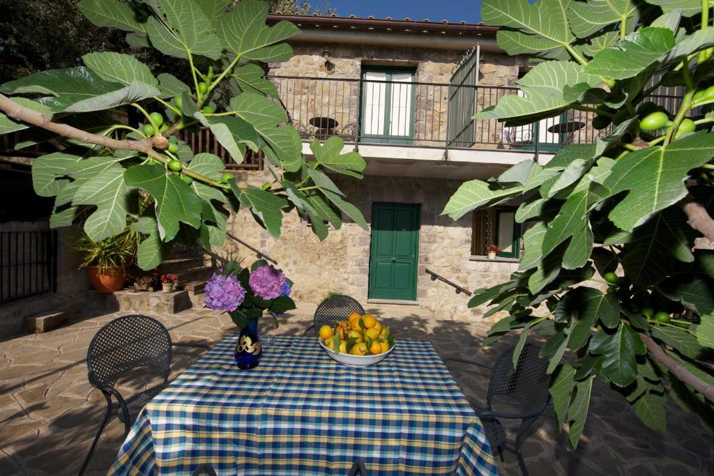 Agriturismo La Lobra Massa Lubrense Exterior foto
